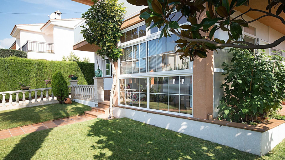 Exterior & Views 2, Tania House, Tarragona