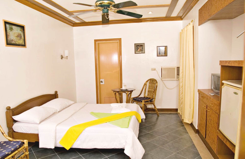 Bedroom 4, Angelyn's Dive Resort, Puerto Galera