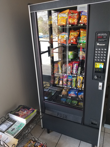 Food & Drinks 5, Super 8 by Wyndham Fort Collins, Larimer