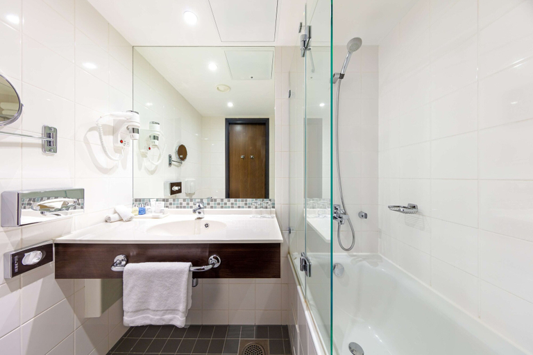 Bathroom 5, Radisson Blu Hotel Lietuva, Vilniaus