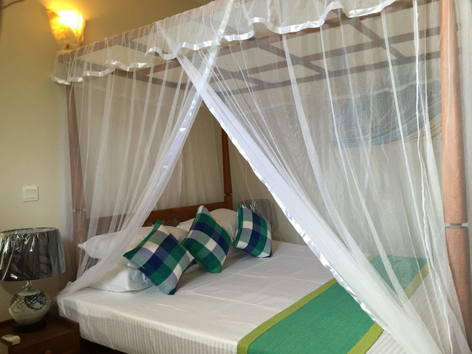 Bedroom 3, Chillax Villas, Matara Four Gravets