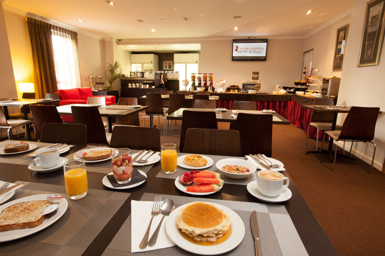 Food & Drinks 5, Wine Country Motor Inn, Cessnock