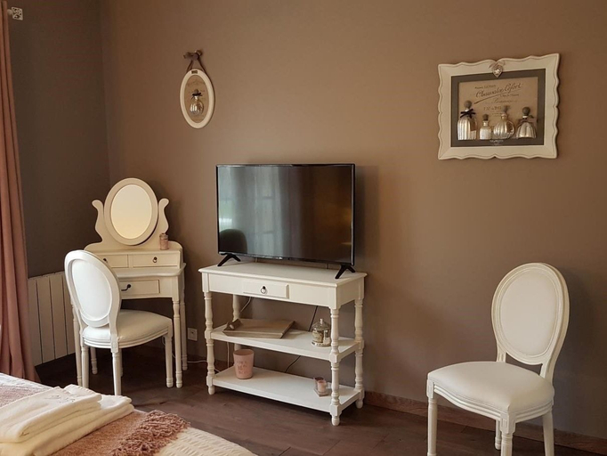 Bedroom 4, Le Clos Magedon, Yvelines
