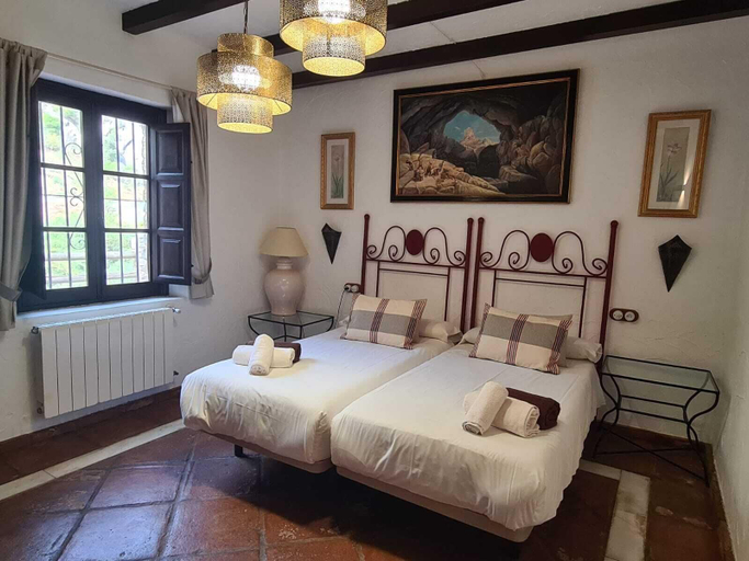Bedroom 3, Eco Hotel Cueva del Gato, Málaga