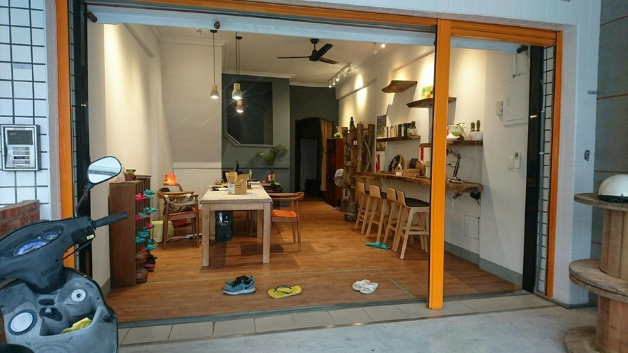 Food & Drinks 1, Navel Orange Hostel, Taitung