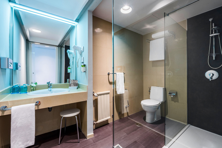 Bathroom 4, Hotel Guadalajara & Conference Center Affiliated by Meliá, Guadalajara
