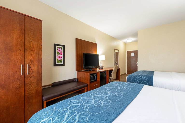Bedroom 3, Comfort Inn & Suites Pine Bluff, Jefferson