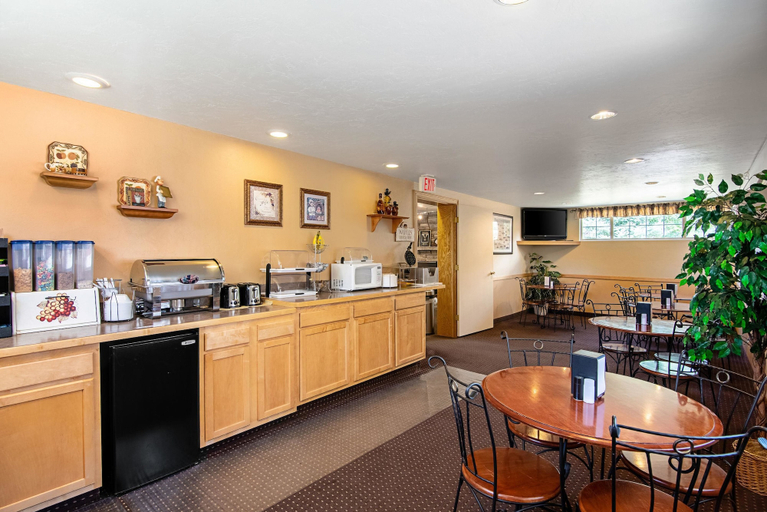 Food & Drinks 5, Rodeway Inn Gunnison - Crested Butte, Gunnison