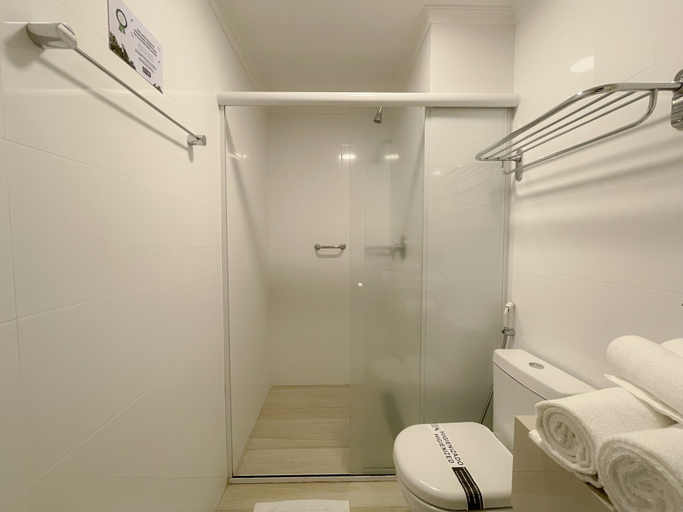 Bathroom 5, Fazzenda Park Resort, Gaspar