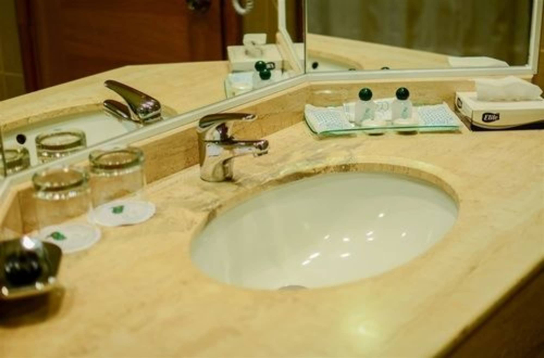 Bathroom 4, Hotel Diego De Almagro Puerto Montt, Llanquihue