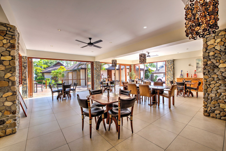 Food & Drinks 5, Maui Palms, Nadroga/Navosa