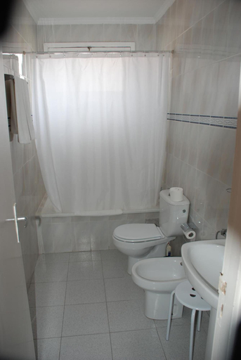 Bathroom 4, Hotel Olympia, Las Palmas