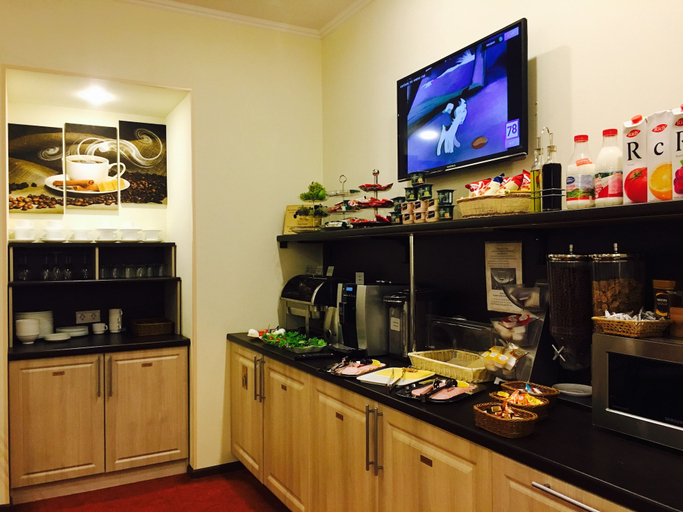 Food & Drinks 3, Sonata on Nevsky 5, Sankt-Peterburg gorsovet