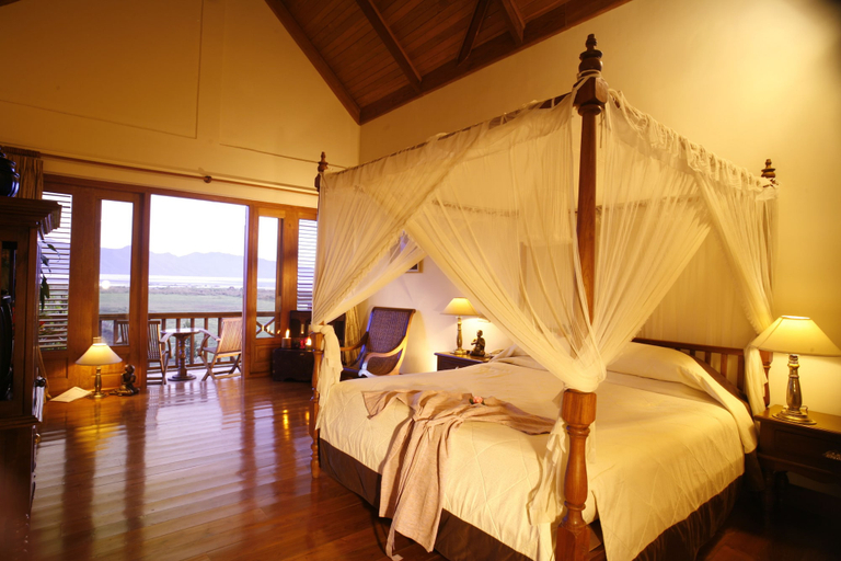 Bedroom 3, Inle Lake View Resort & Spa, Taunggye