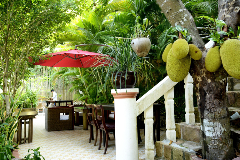 Food & Drinks 4, Tropical Hill Kep, Kaeb