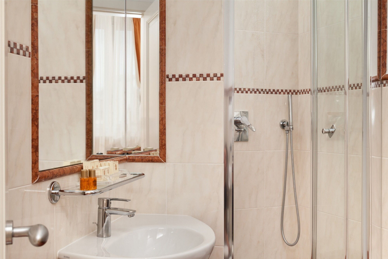 Bathroom 5, Hotel Executive Florence, Florence