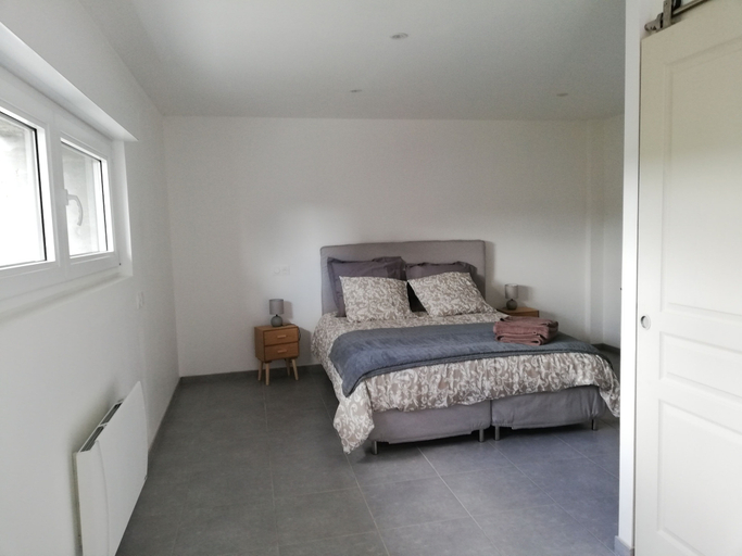 Bedroom 2, La Grange du Bosquet, Nord