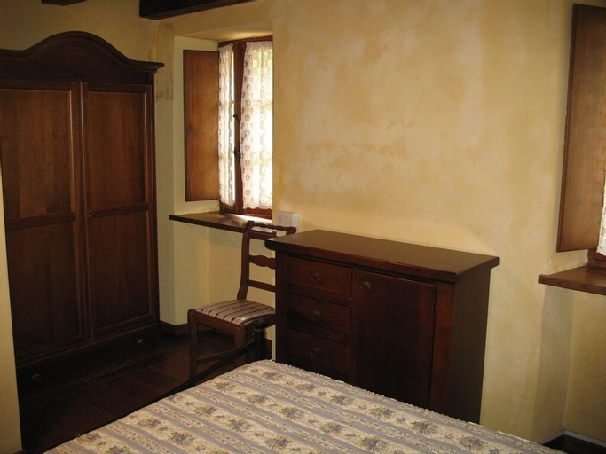 Bedroom 4, Antico Borgo Isola Santa, Lucca