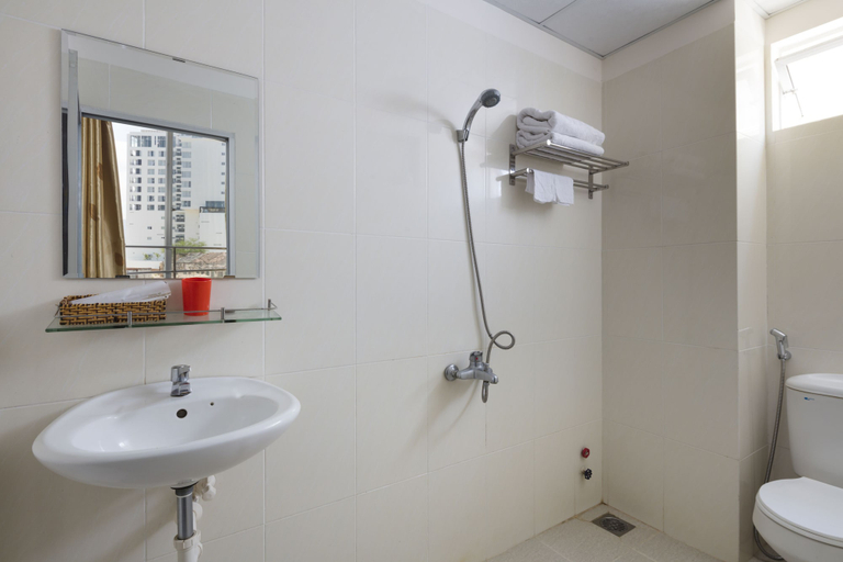 Bathroom 4, Oressund Hotel, Nha Trang