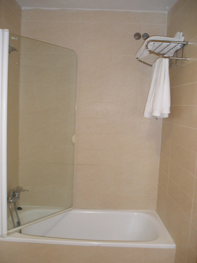 Bathroom 4, Hostal Restaurante Carolina, Salamanca