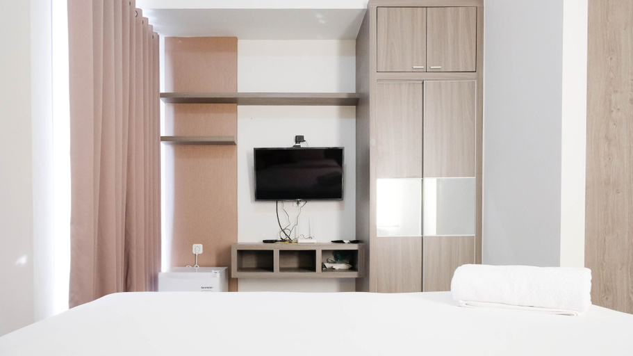 Interior 2, Cozy Living Studio At Taman Melati Surabaya Apartment, Surabaya