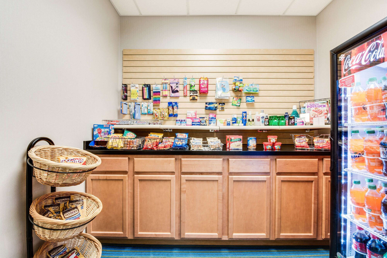 Food & Drinks 5, Wingate by Wyndham - York, York