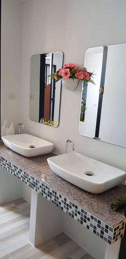 Bathroom 4, Nest  Hostel Lipe, Muang Satun
