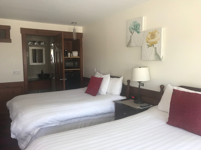Bedroom 3, Atlantic Coast Inn, Hancock