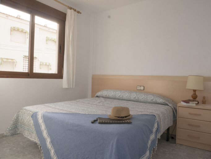 Bedroom 2, Marineu Jazmines 4/6, Castellón