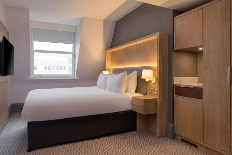Bedroom 3, Hilton Nottingham, Nottingham