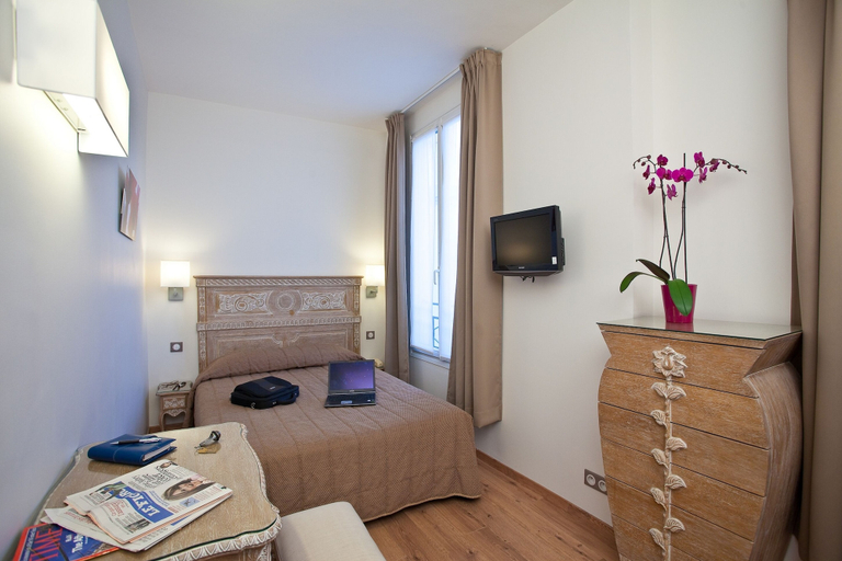 Bedroom 4, Hôtel du Printemps, Paris