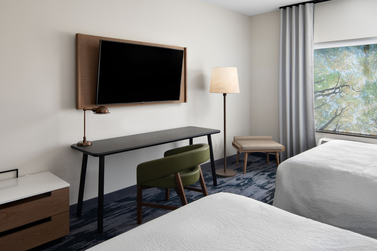 Bedroom 2, Fairfield Inn & Suites by Marriott Lake Geneva, Walworth