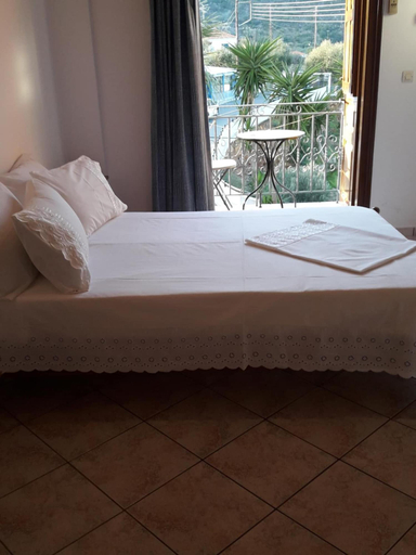 Bedroom 4, Myrtoo, Peloponnese