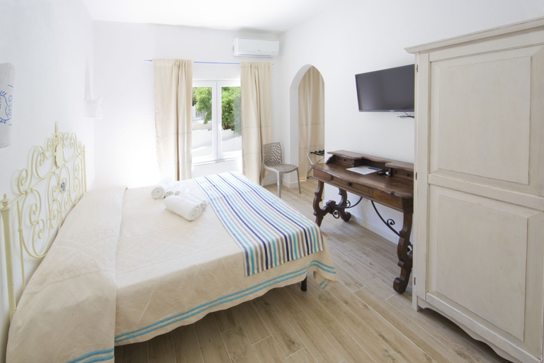 Bedroom 3, Grand Hotel Palau, Olbia-Tempio