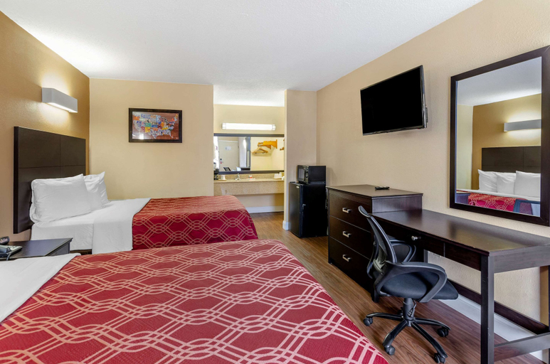 Bedroom 3, Econo Lodge Roanoke Civic Center, Roanoke City