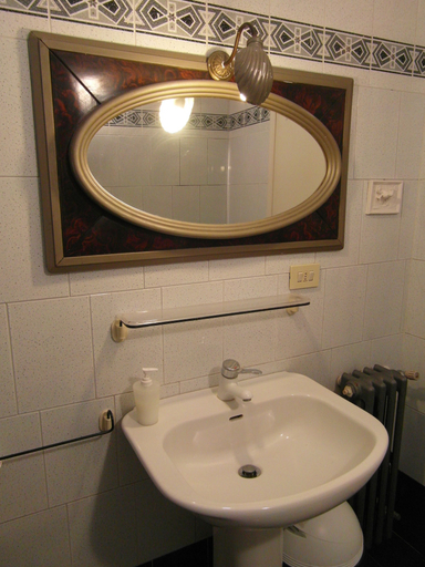 Bathroom 5, Abitazione Pigneto bed & breakfast, Rome