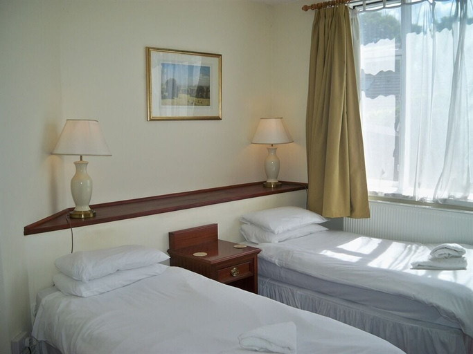 Bedroom 3, Nelson and Railway Inn, Nottinghamshire