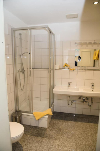 Bathroom 4, Hotel Perkeo, Heidelberg