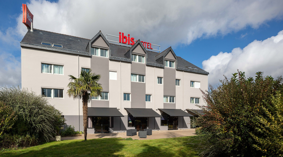 Exterior & Views 2, ibis Quimperle, Finistère