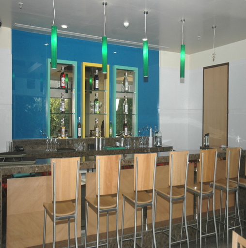 Food & Drinks 5, Hometel Chandigarh, Chandigarh