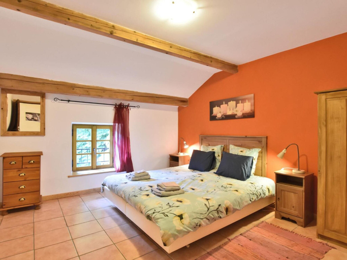 Bedroom 2, Gite Le Sapin, Vosges