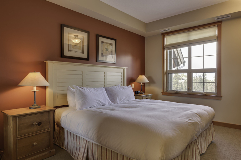 Bedroom 4, Predator Ridge Resort, North Okanagan