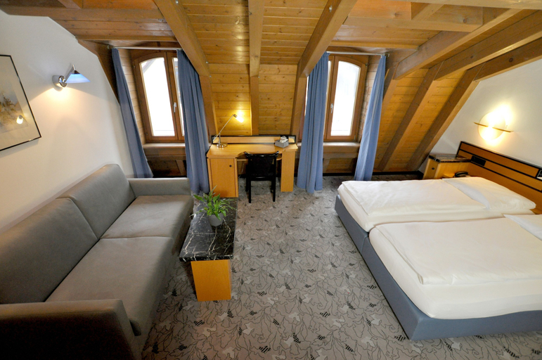 Bedroom 5, Hotel Villa Waldperlach, München