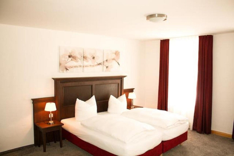 Bedroom 3, Himmel Landshut Hotel-Restaurant-Cafe, Landshut