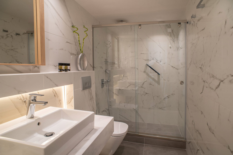 Bathroom 4, Chios Chandris Hotel, North Aegean