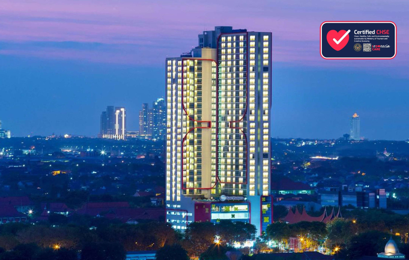 Exterior & Views 23