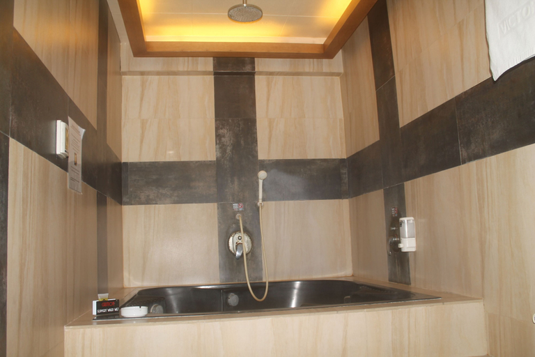 Others 5, Hotel Ava Gil Puyat, Pasay City