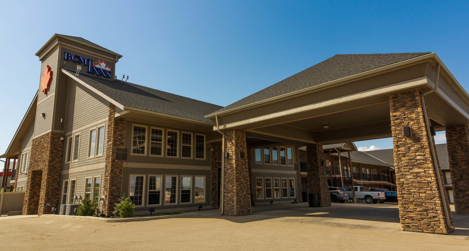 Exterior & Views 1, BCMInns Lac La Biche, Division No. 12