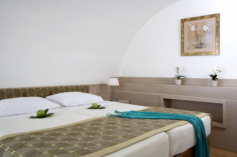 Bedroom 4, Thalassa Beach Resort - Adults Only, Crete