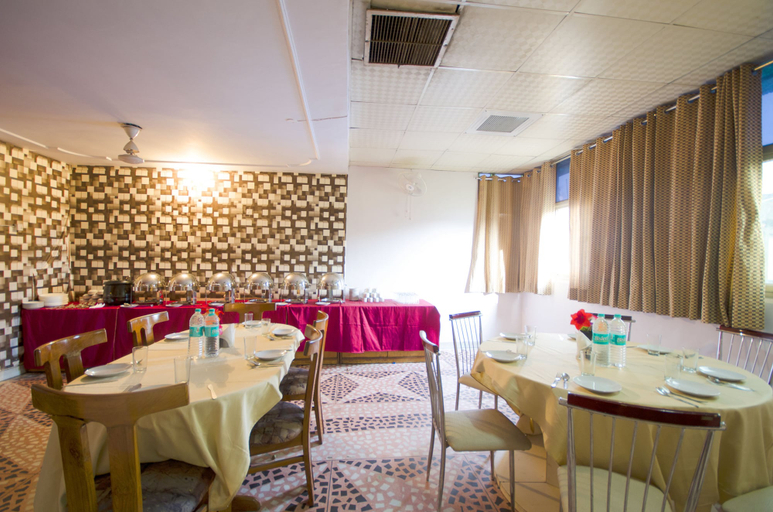 Food & Drinks 5, Pablas International, Delhi